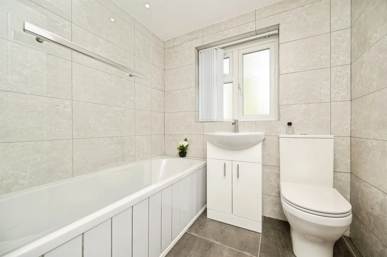 Baptist End Road, Dudley, DY2, photo 12