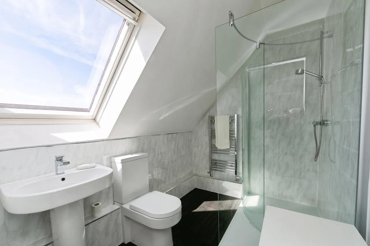 Companions Close, Wickersley, Rotherham, South Yorkshire, S66, photo 13