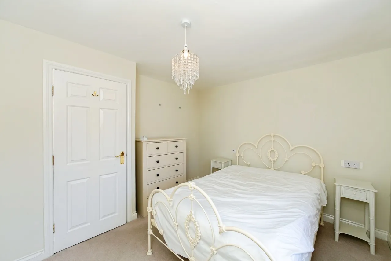 Companions Close, Wickersley, Rotherham, South Yorkshire, S66, photo 18