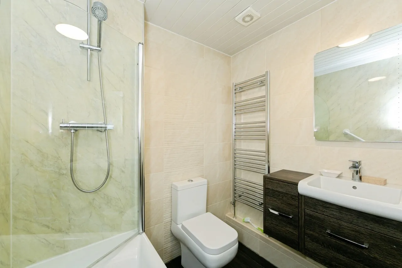 Companions Close, Wickersley, Rotherham, South Yorkshire, S66, photo 9
