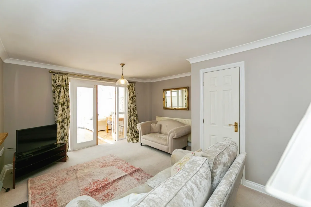 Companions Close, Wickersley, Rotherham, South Yorkshire, S66, photo 4