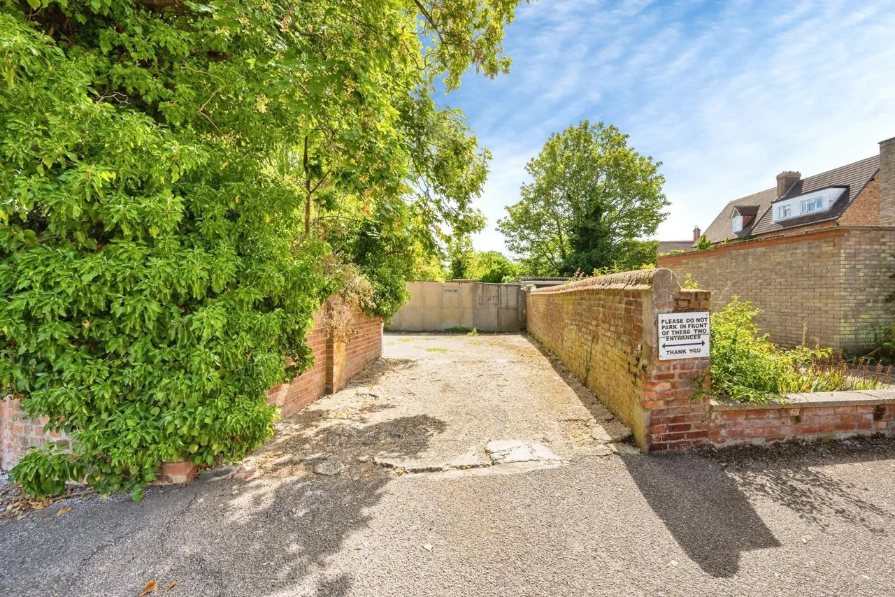 St. Michaels Road, Bedford, Bedfordshire, MK40, photo 2