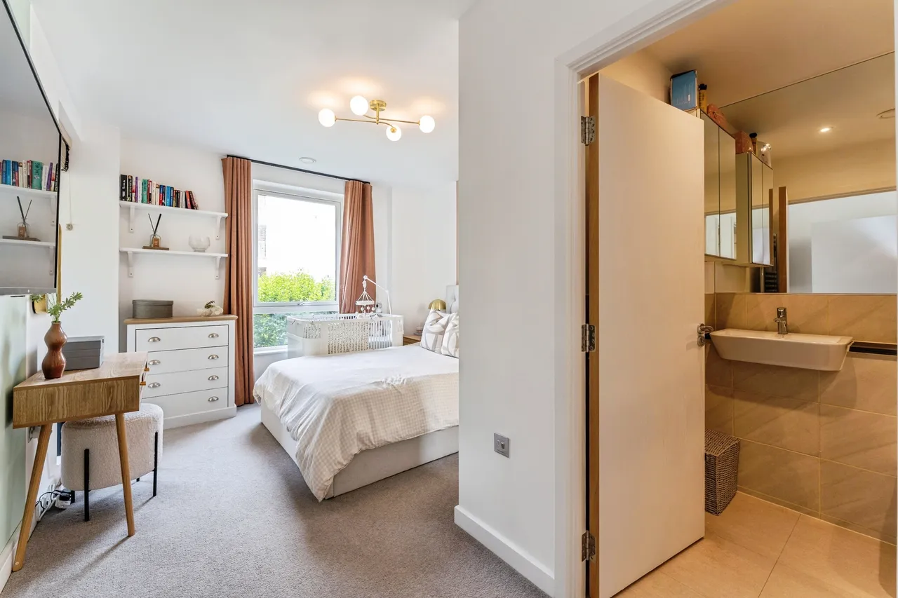 Cornforth Lane, London, NW7, photo 9