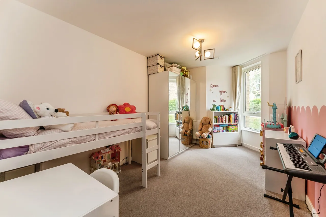 Cornforth Lane, London, NW7, photo 13