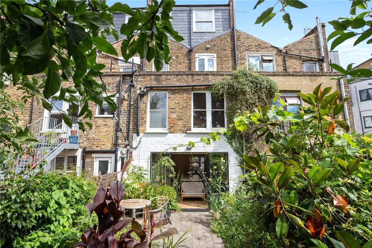 Nevill Road, London, N16, photo 14