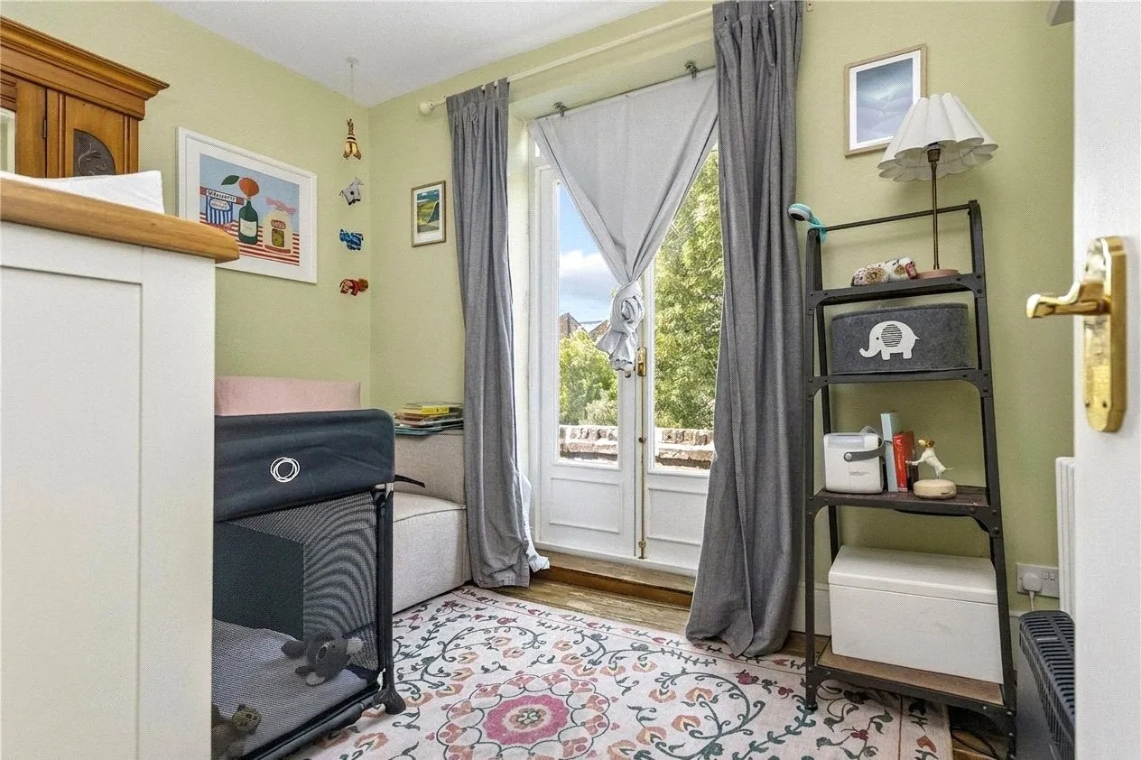Nevill Road, London, N16, photo 12