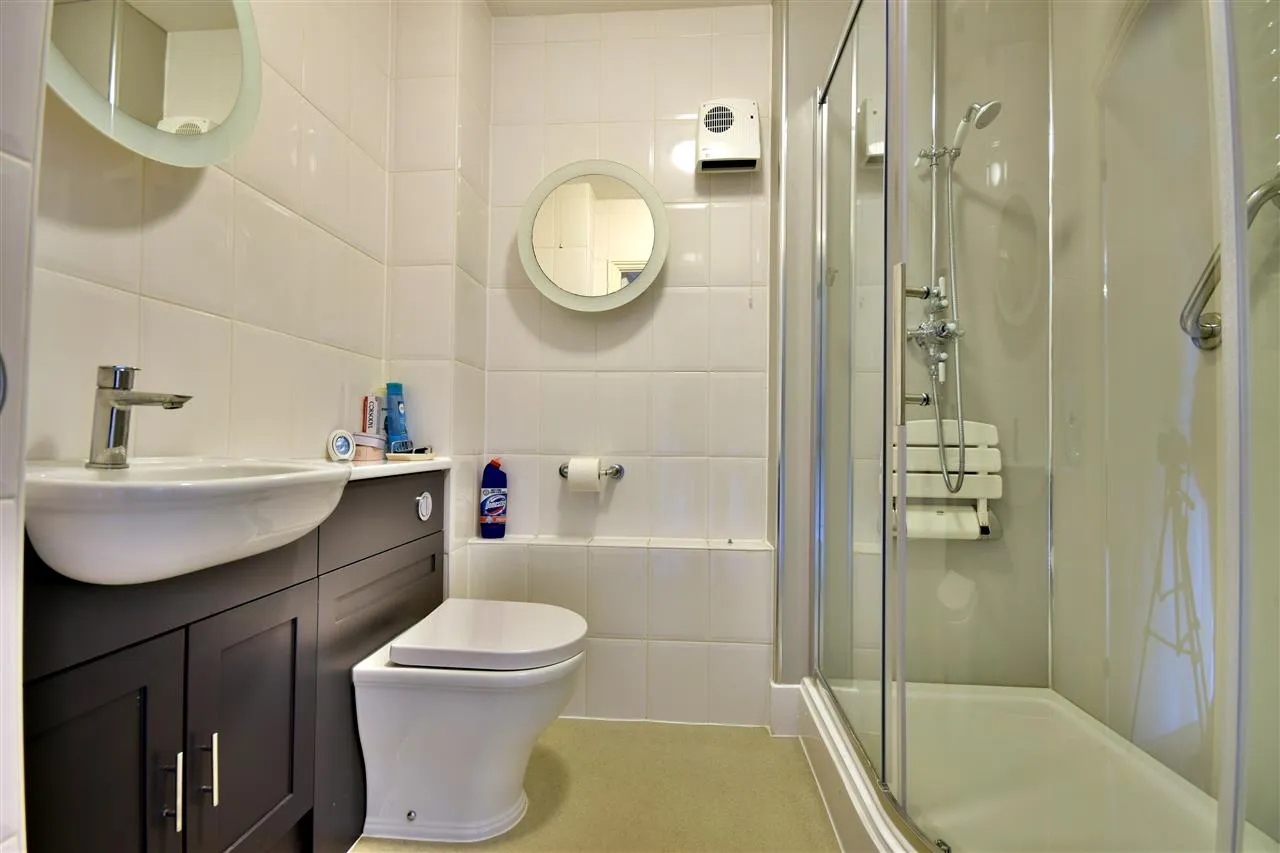 Roberts Court Baddow Road, Great Baddow Chelmsford, CM2, photo 6