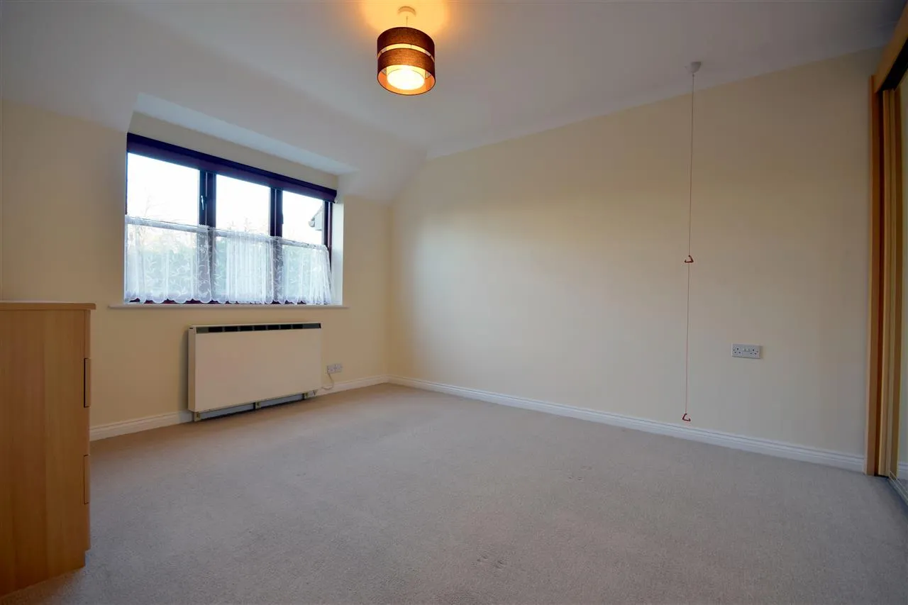 Roberts Court Baddow Road, Great Baddow Chelmsford, CM2, photo 4
