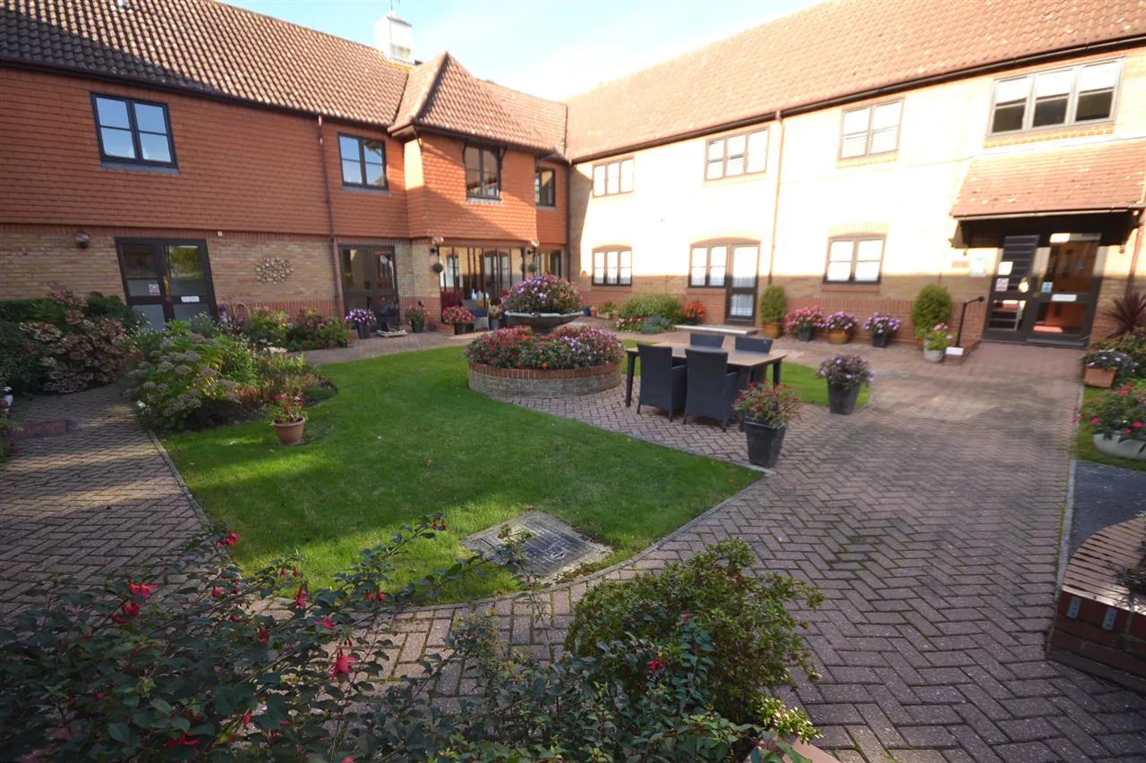 Roberts Court Baddow Road, Great Baddow Chelmsford, CM2, photo 10