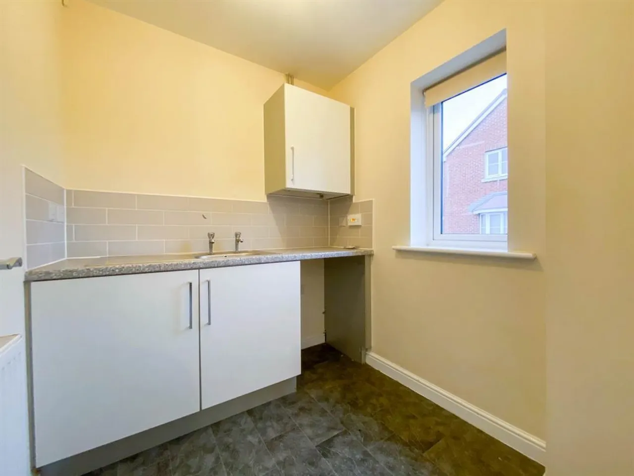 Cromwell Close, Newtown, GL13, photo 4