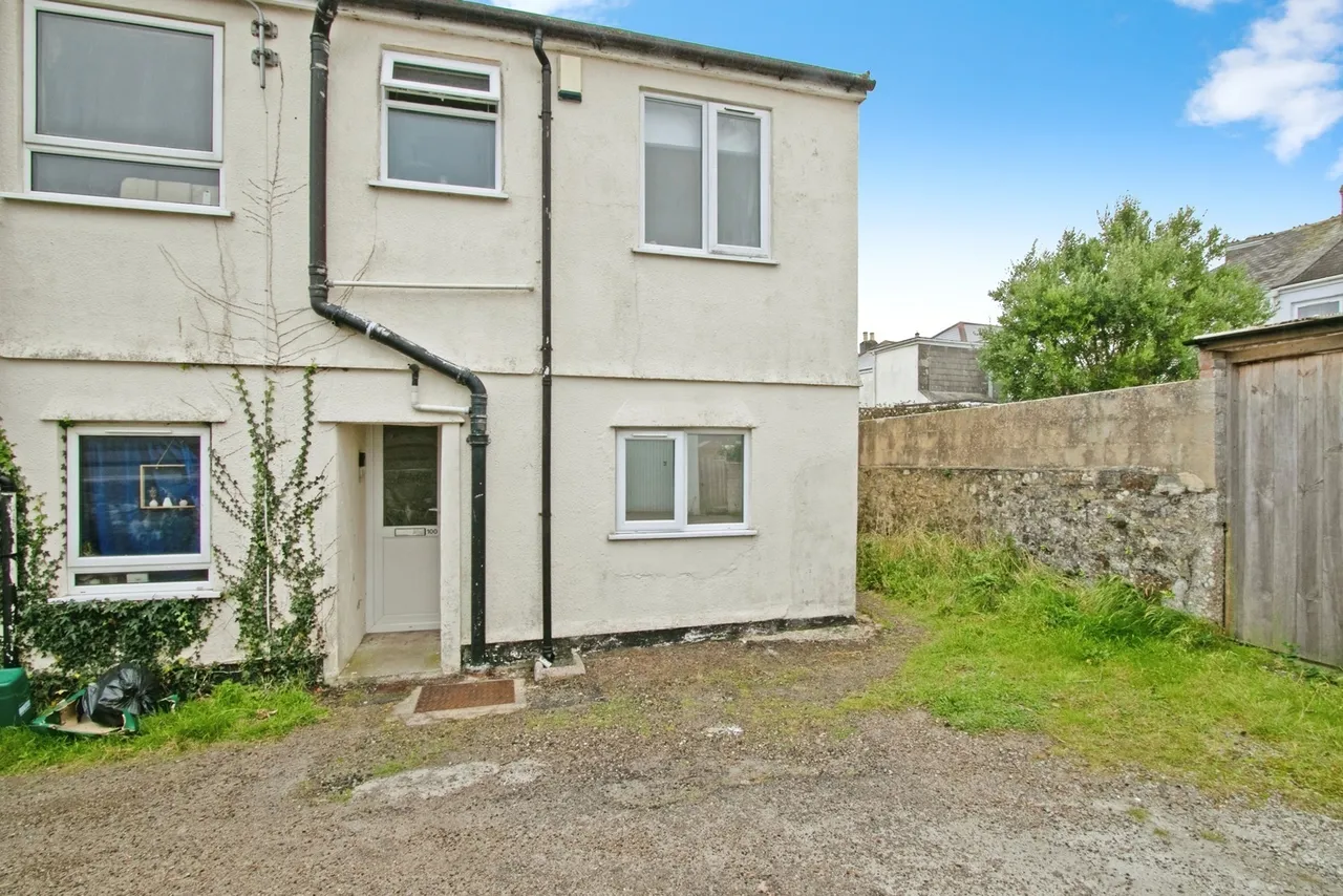 2 bed house for sale, Canfield Terrace, Redruth, TR15