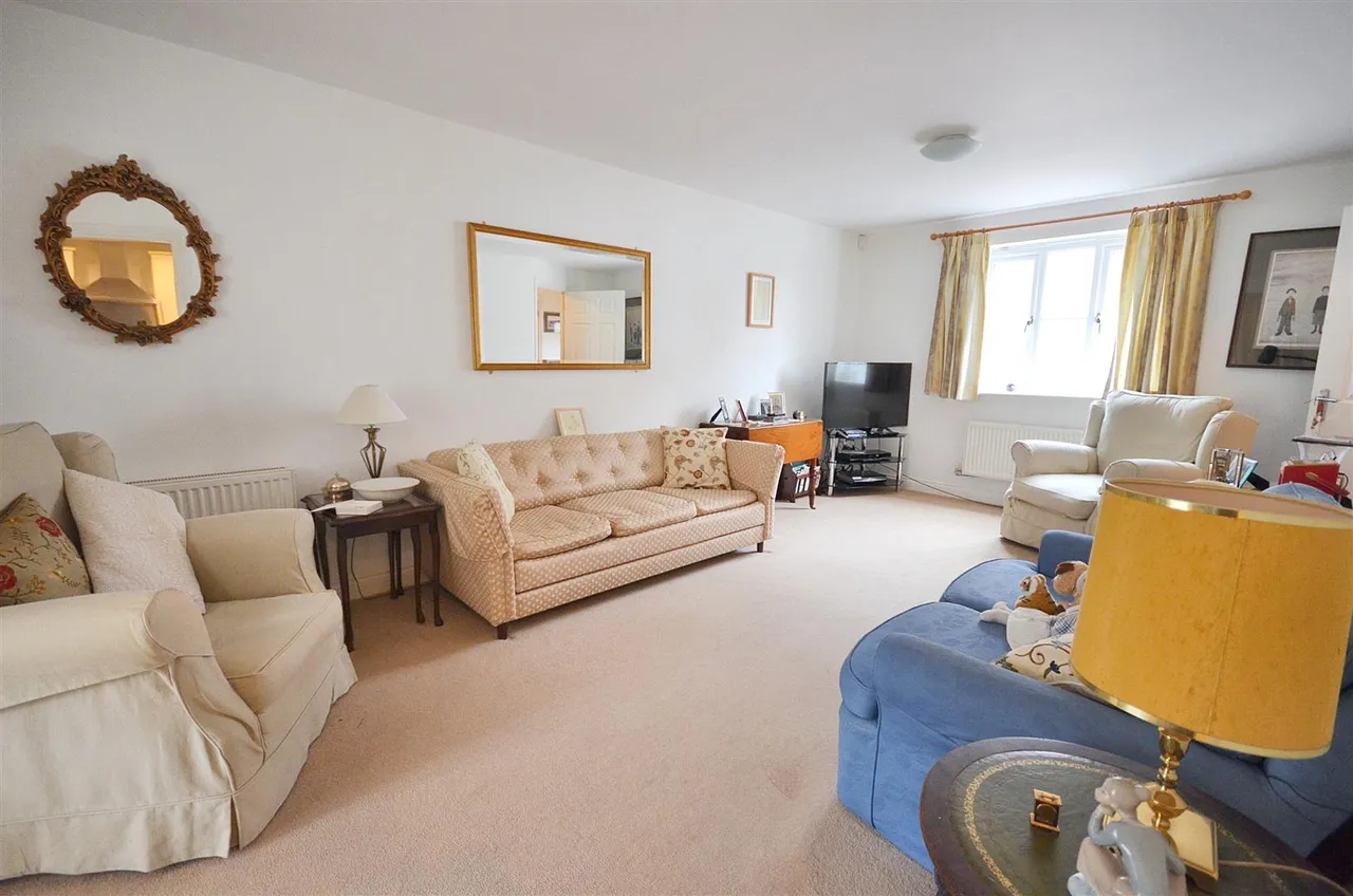 Prideaux Drive, Motcombe, photo 6