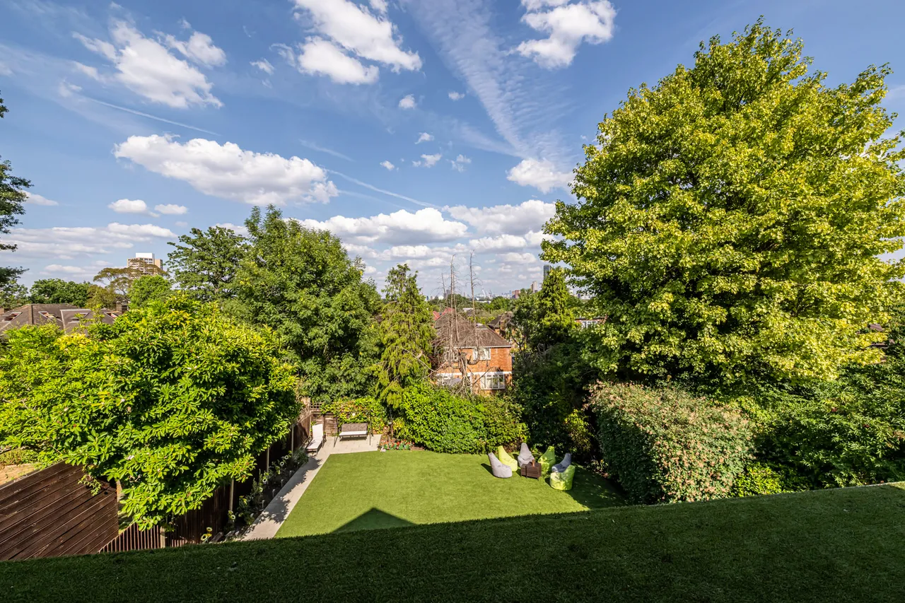 The Ridings, Ealing, W5, photo 22