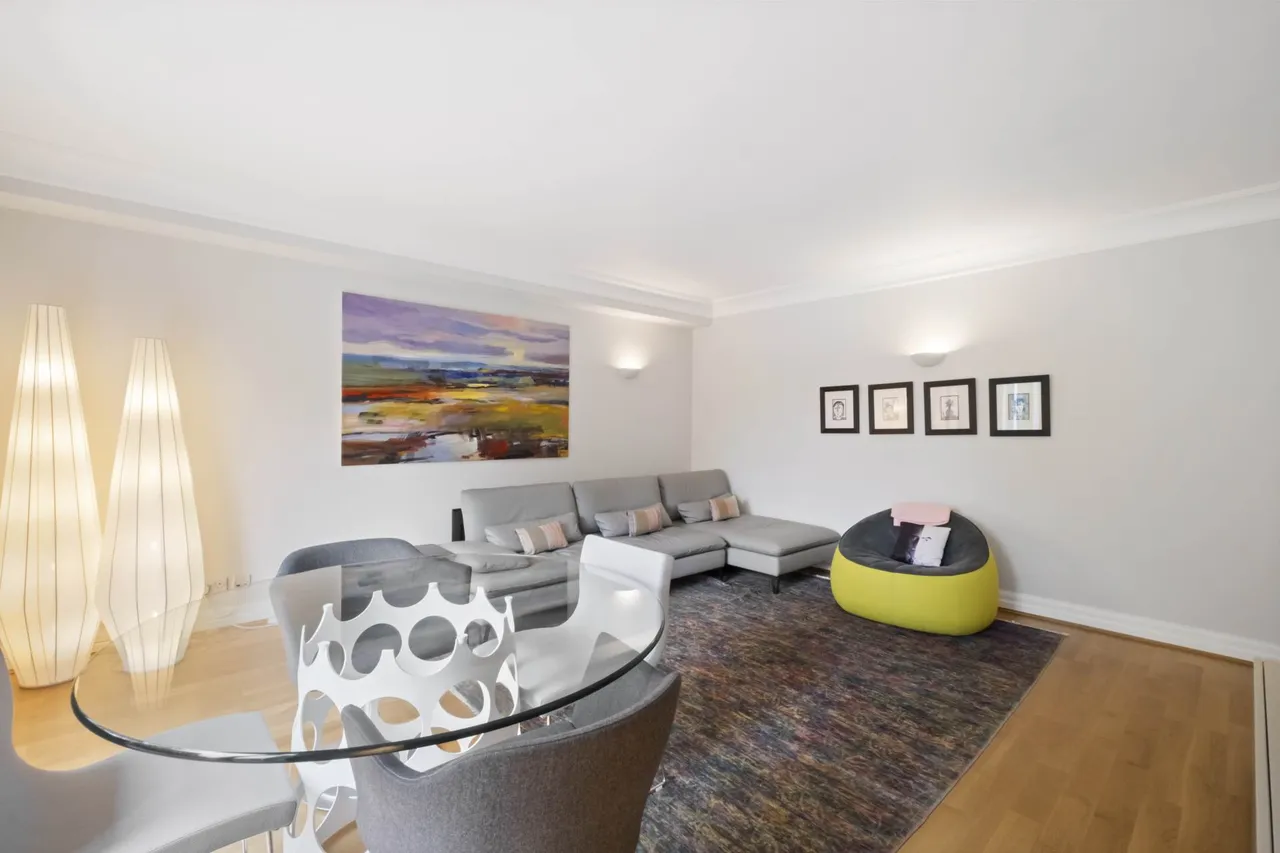 Sandalwood Mansions, Kensington Green, W8 5UR, photo 4