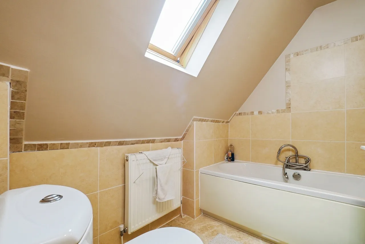 Hawton Crescent, Wollaton, Nottingham, NG8, photo 17