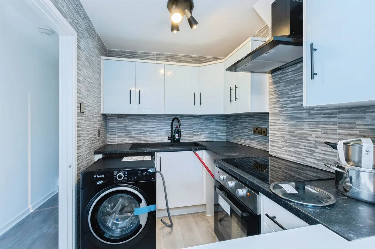 Crescent Road, Bournemouth, BH2, photo 5