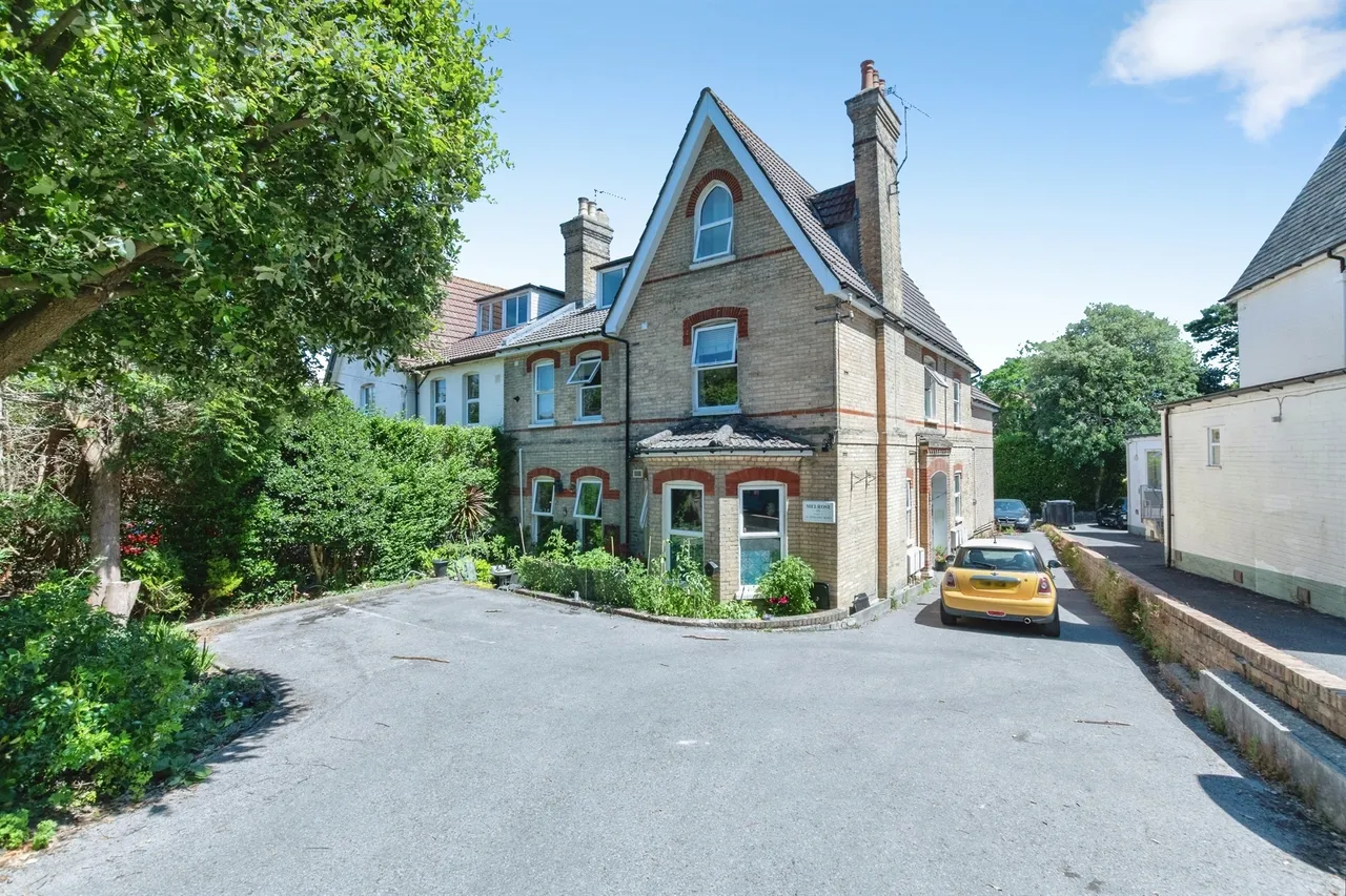 Crescent Road, Bournemouth, BH2, photo 12