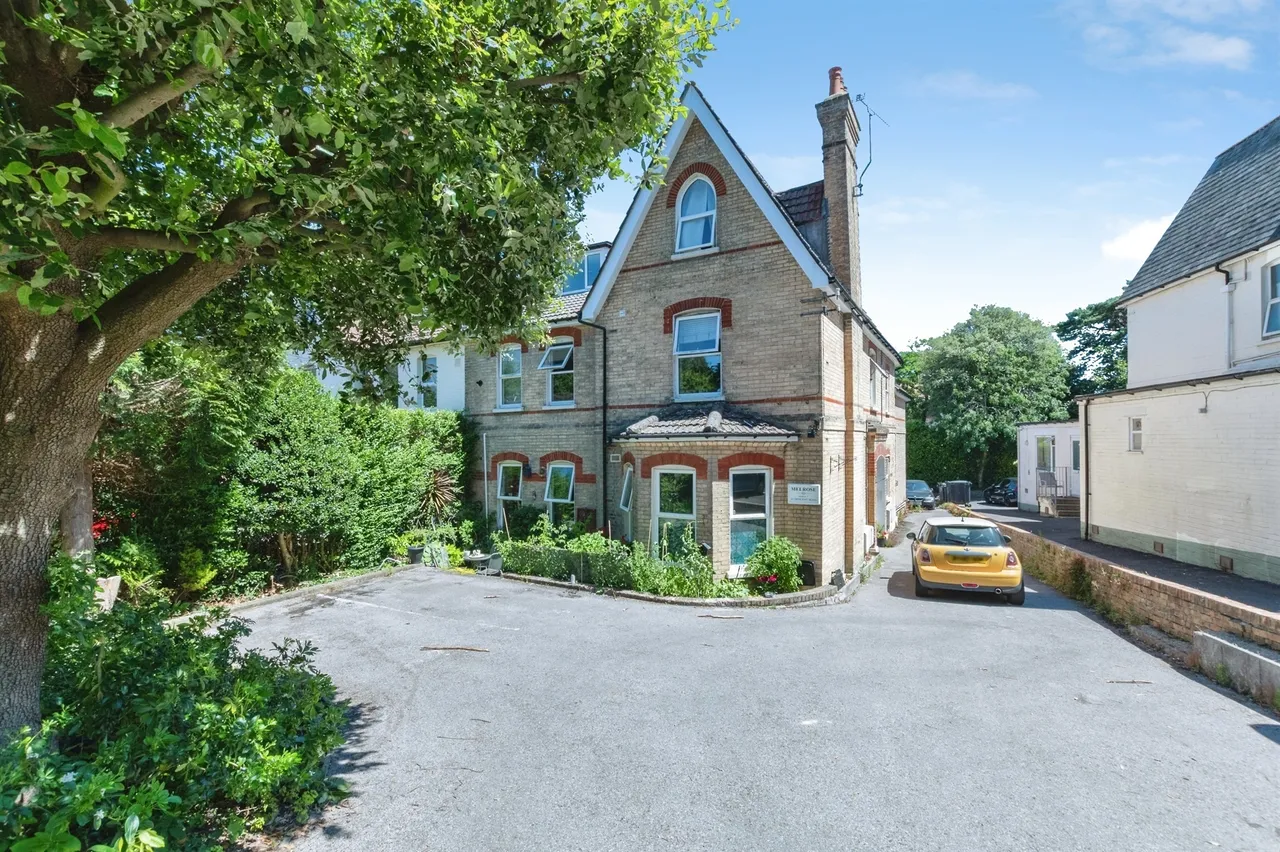 Crescent Road, Bournemouth, BH2, photo 13