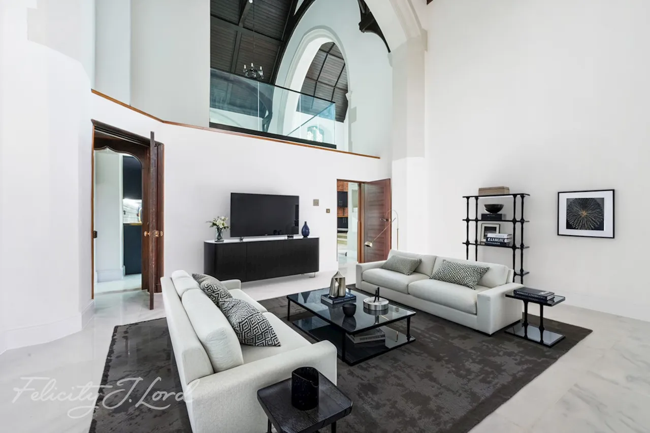 3 bed character property for sale, Ashmore Road, London