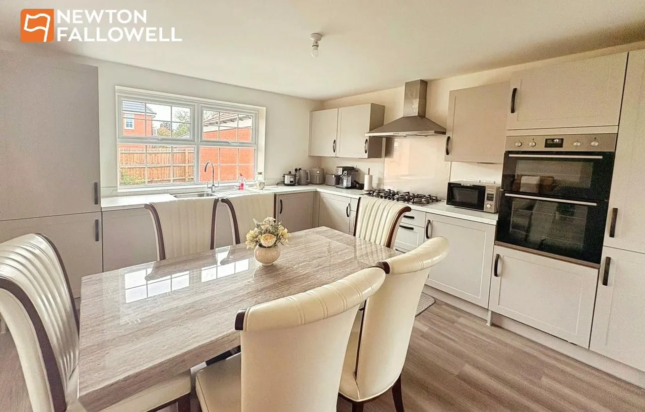 Grasshopper Green, Sutton-In-Ashfield, NG17, photo 2