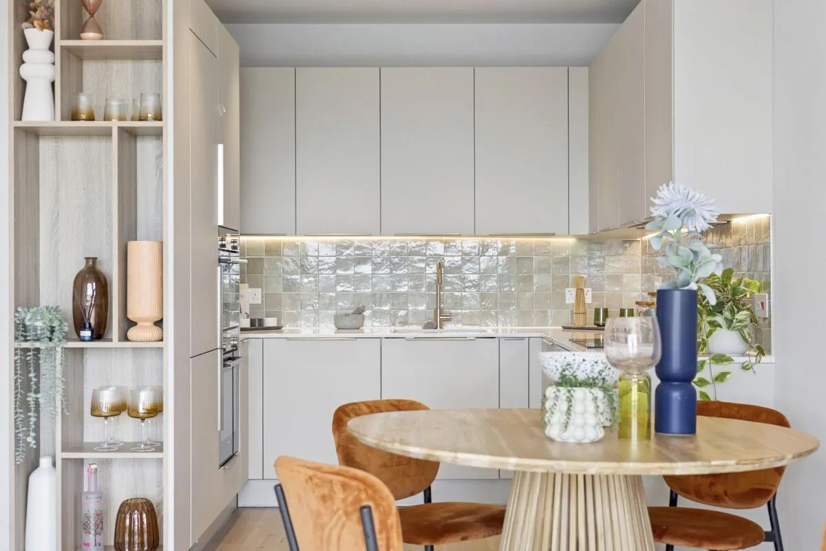 2 bed flat for sale, King Street, London, W6