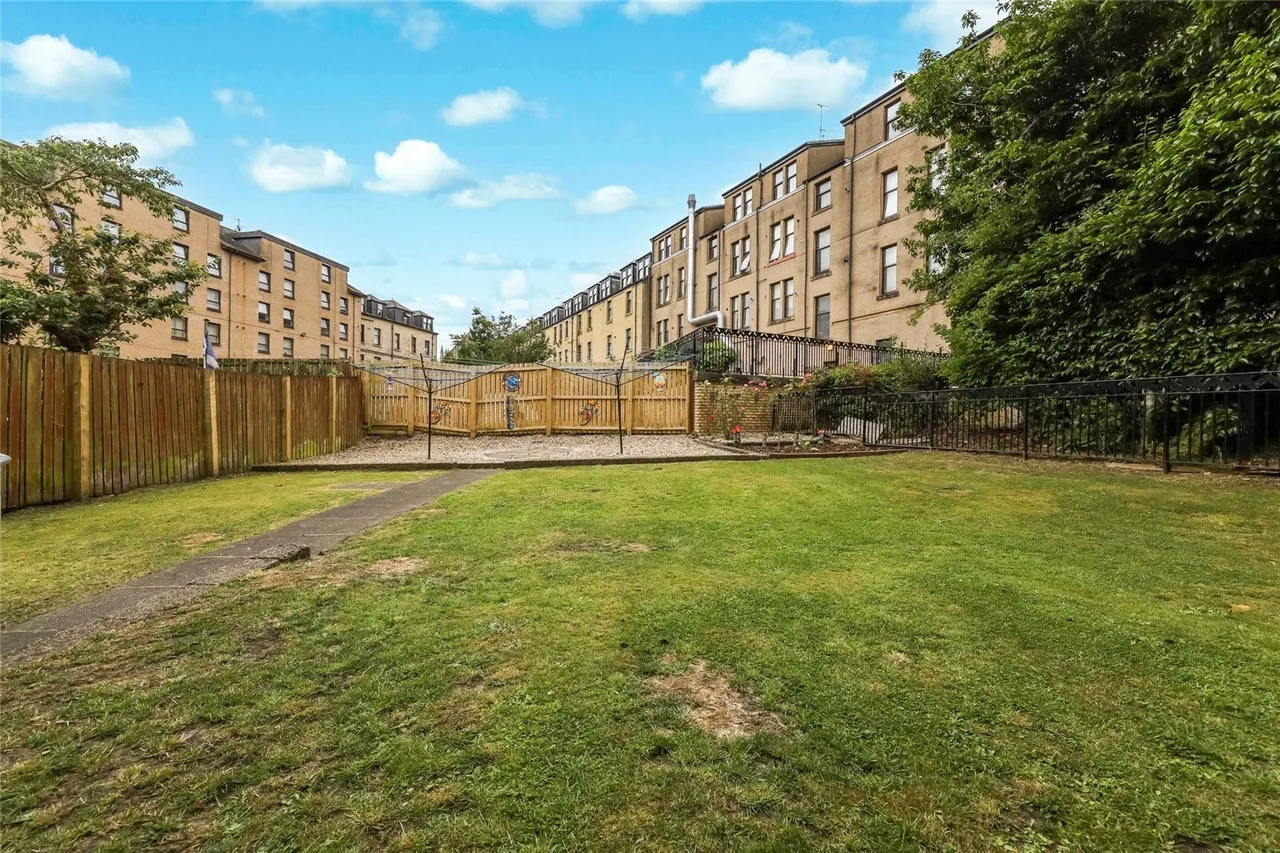 Newton Street, Greenock, Inverclyde, PA16, photo 13