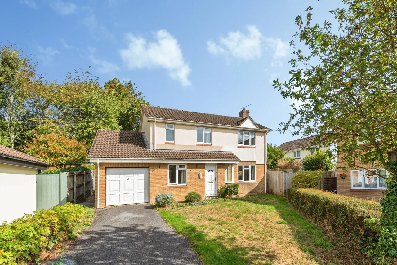4 bed house for sale, Caraway Drive, Swindon, SN2