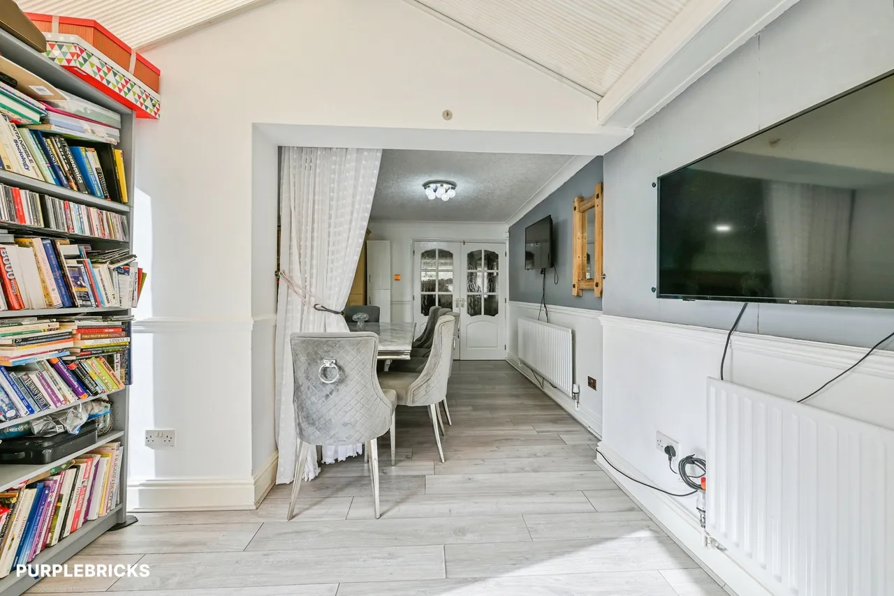 Manly Close, Nottingham, NG5, photo 20