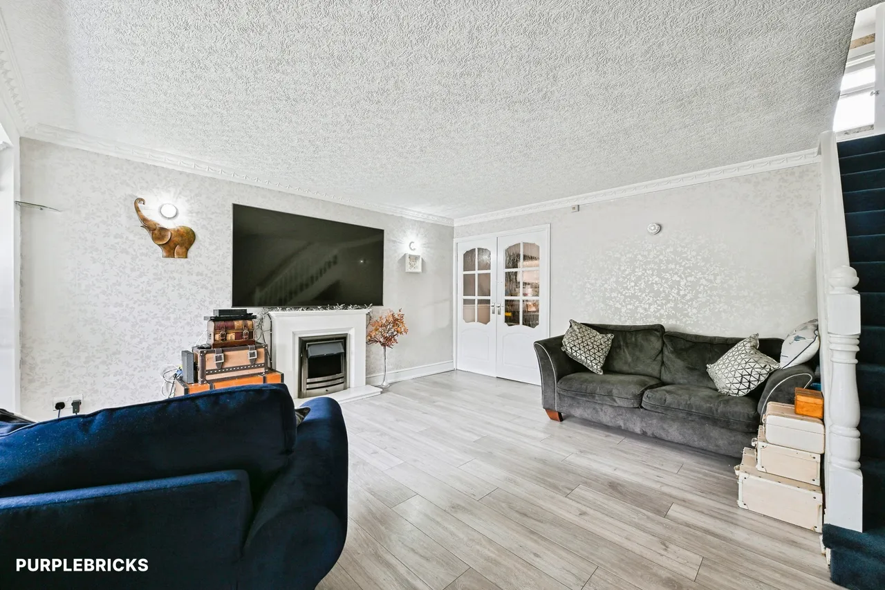 Manly Close, Nottingham, NG5, photo 24