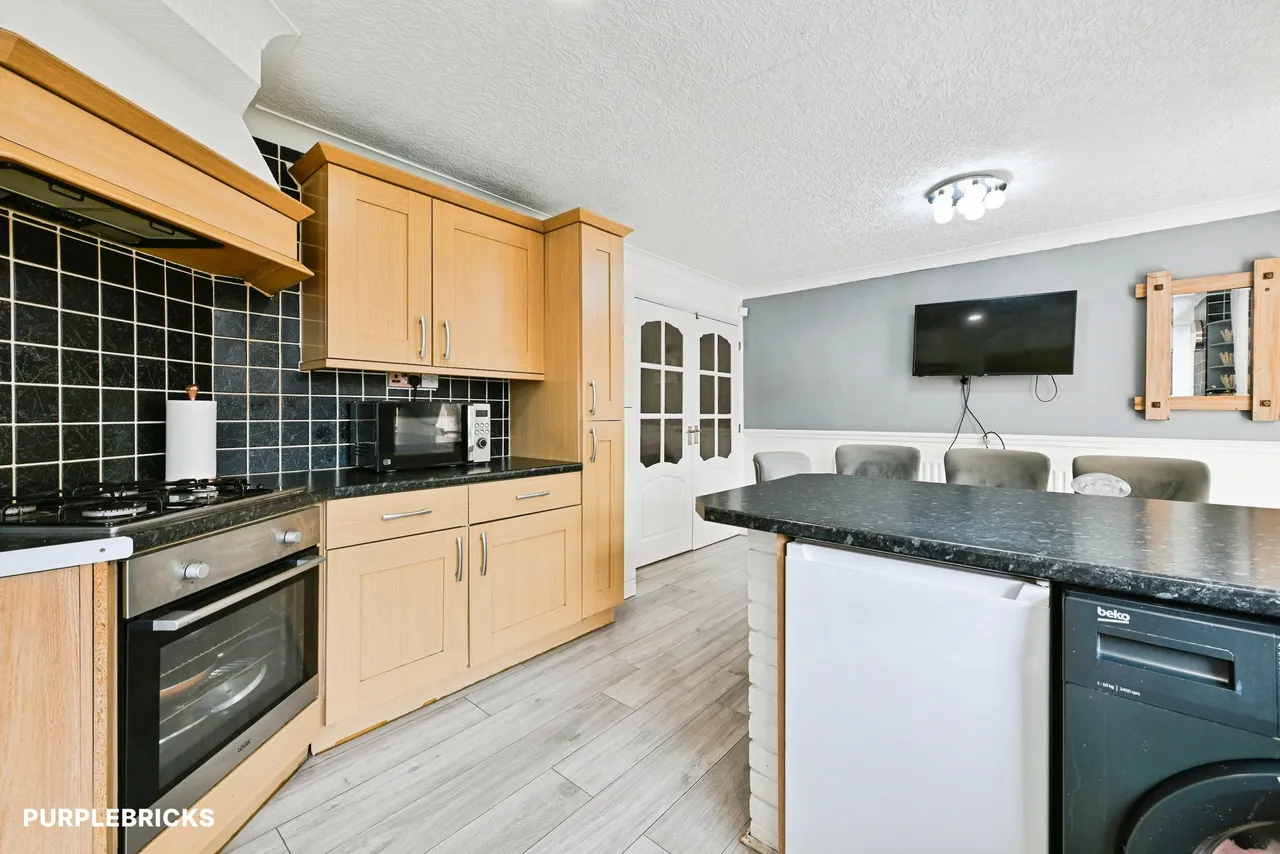 Manly Close, Nottingham, NG5, photo 28