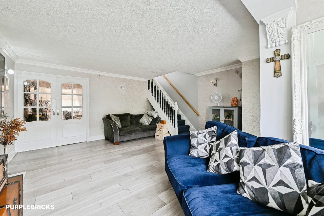 Manly Close, Nottingham, NG5, photo 10