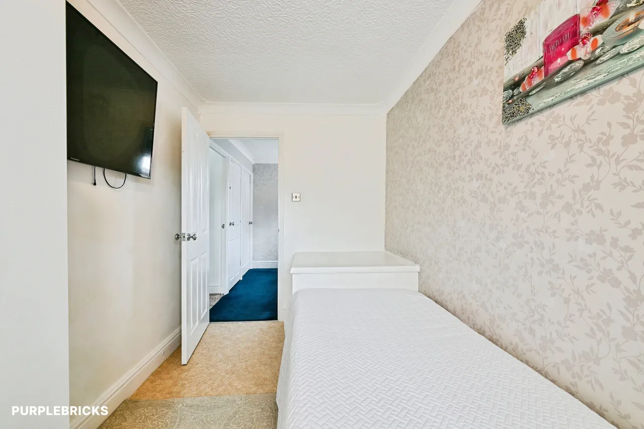 Manly Close, Nottingham, NG5, photo 14