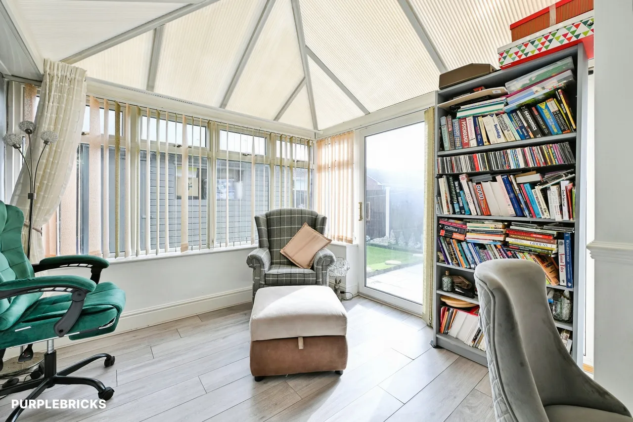 Manly Close, Nottingham, NG5, photo 16