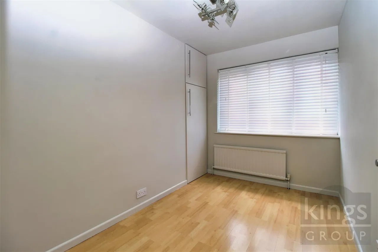 Oxford Close, Cheshunt, photo 9