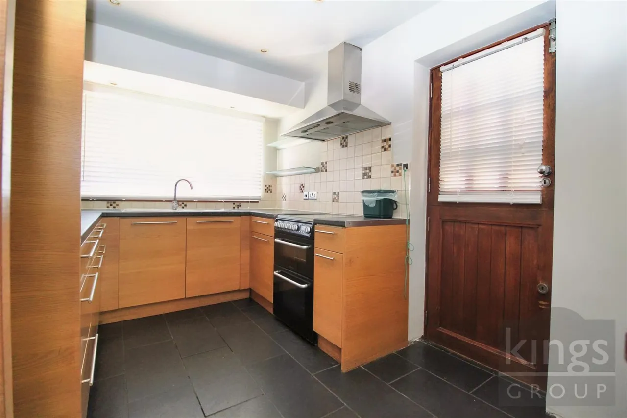 Oxford Close, Cheshunt, photo 5