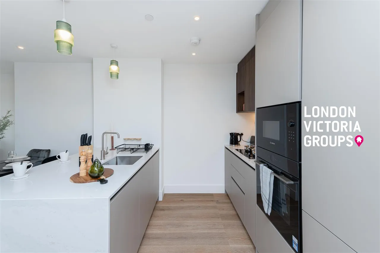 Maple Mews, London, photo 10