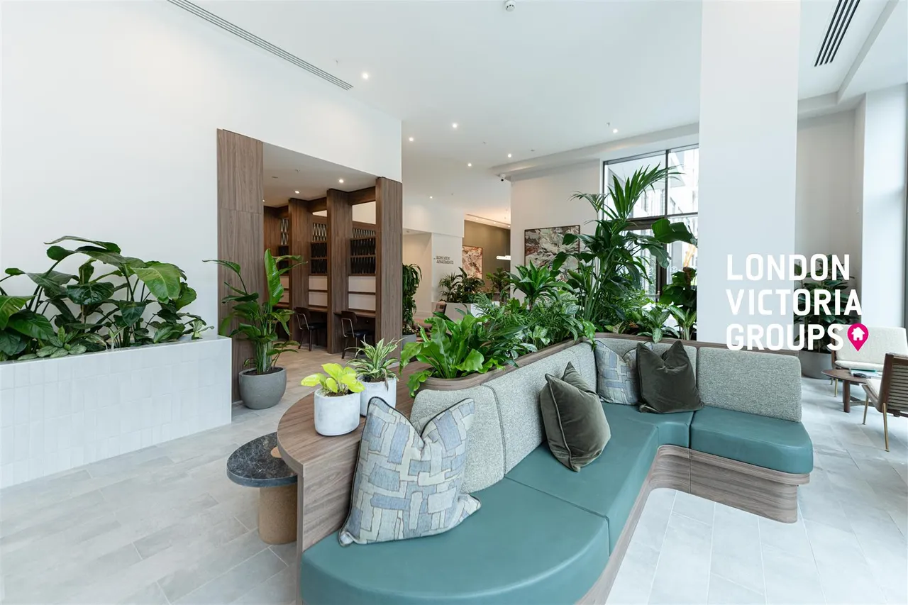 Maple Mews, London, photo 24