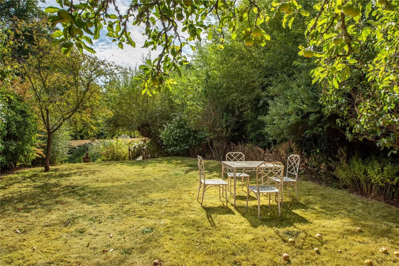 Pixham Lane, Pixham, RH4, photo 7