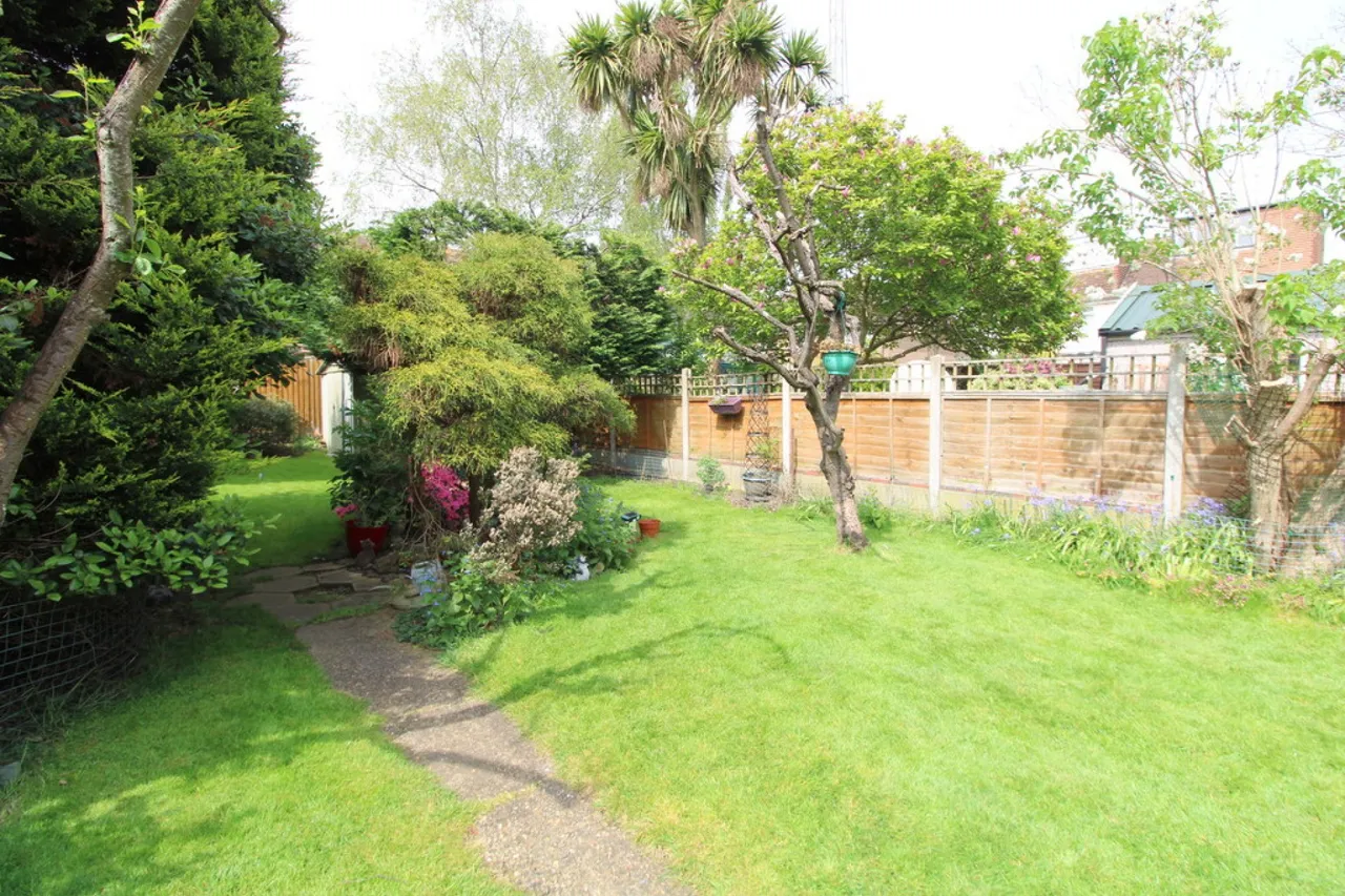 St. Margarets Avenue, Ashford, photo 18