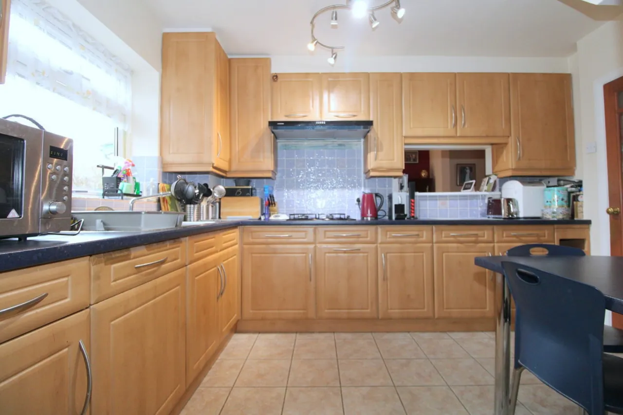 St. Margarets Avenue, Ashford, photo 2