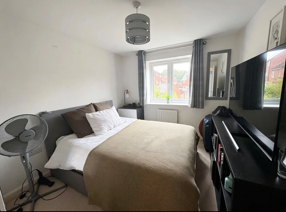 Holden Park, ST18 0ZQ, photo 10