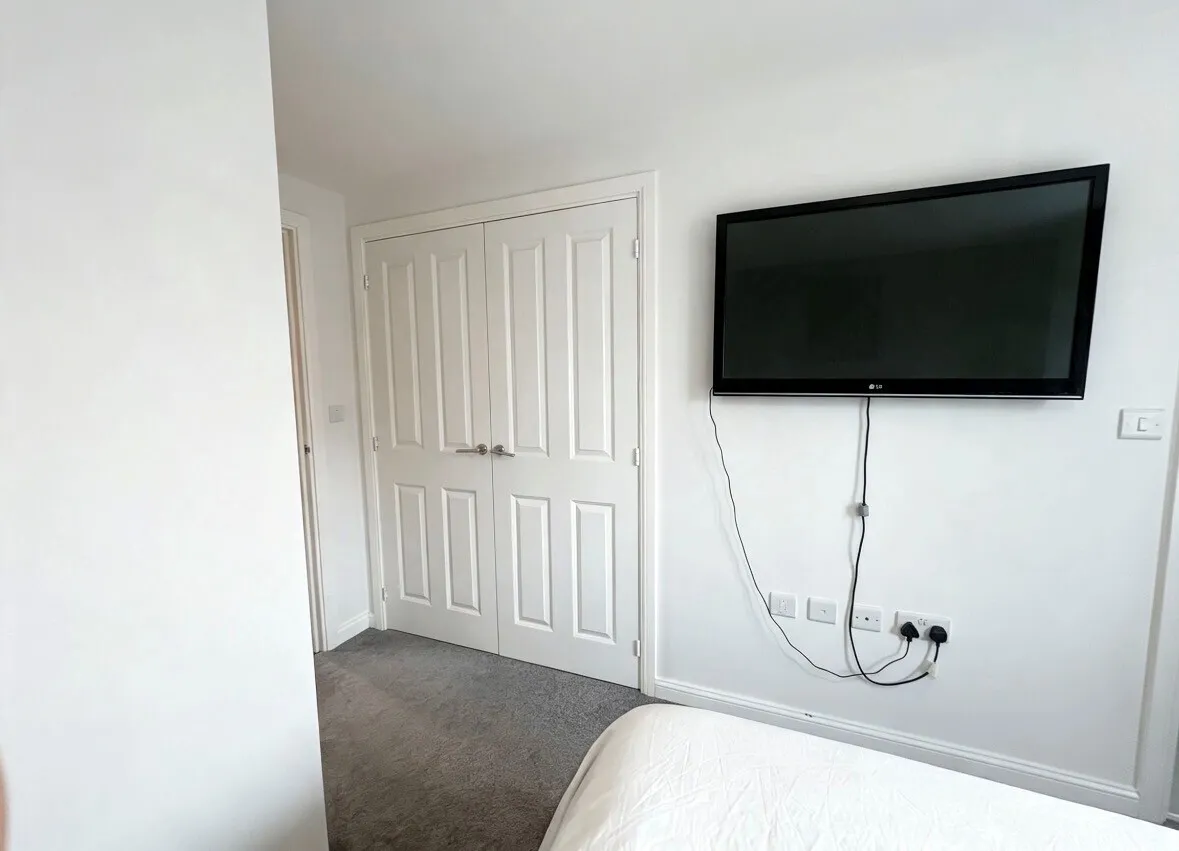 Holden Park, ST18 0ZQ, photo 8