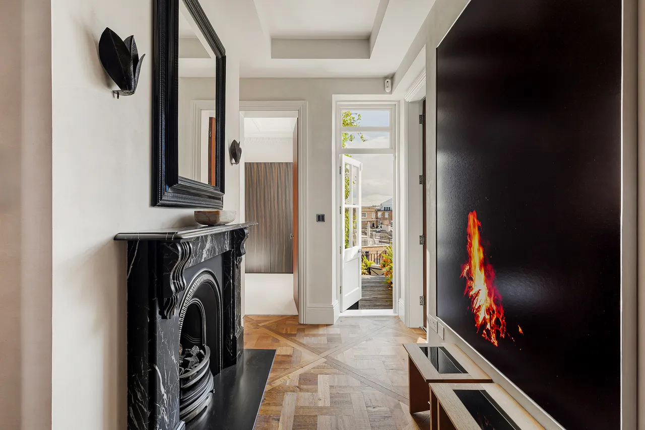 Mount Street, Mayfair, London, photo 9