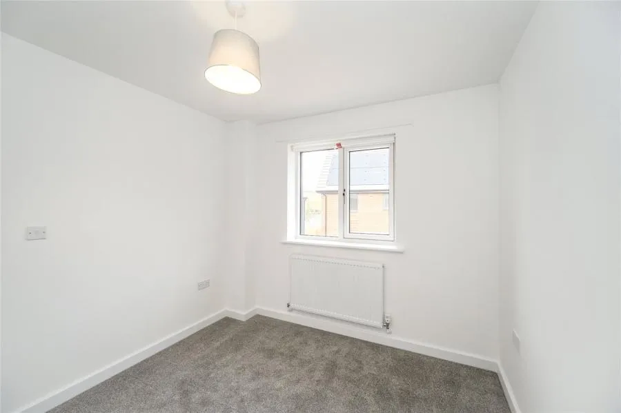 Wilks Road, Crowthorne, RG45, photo 6