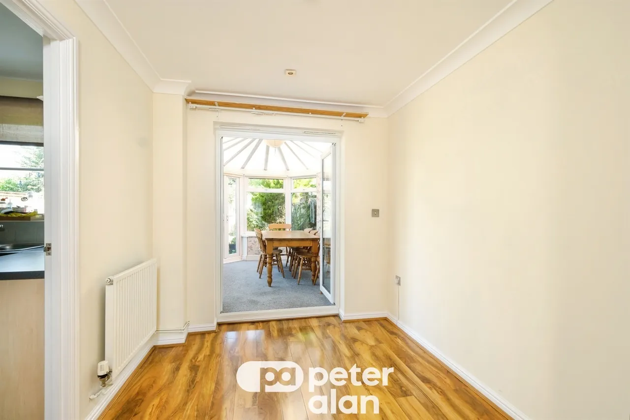 Cornpoppy Avenue, Monmouth, NP25, photo 7