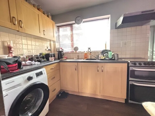 Methuen Avenue, Mansfield NG18, photo 5