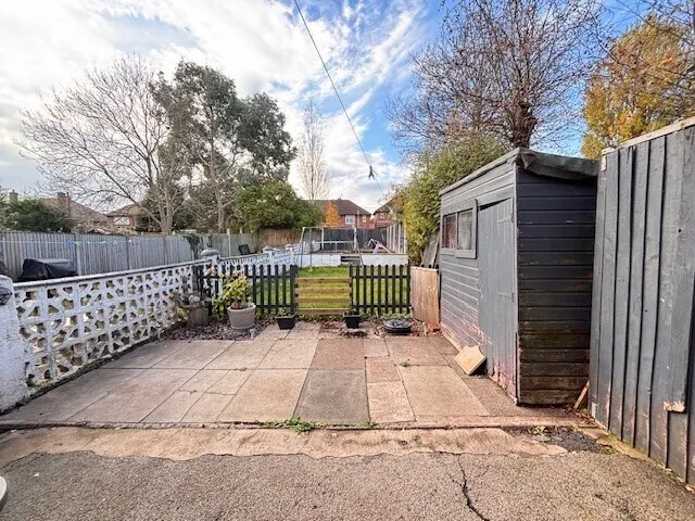 Methuen Avenue, Mansfield NG18, photo 10