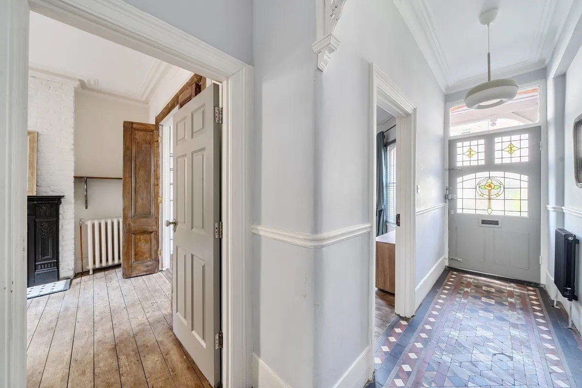 Priory Avenue, Crouch End, N8, photo 16
