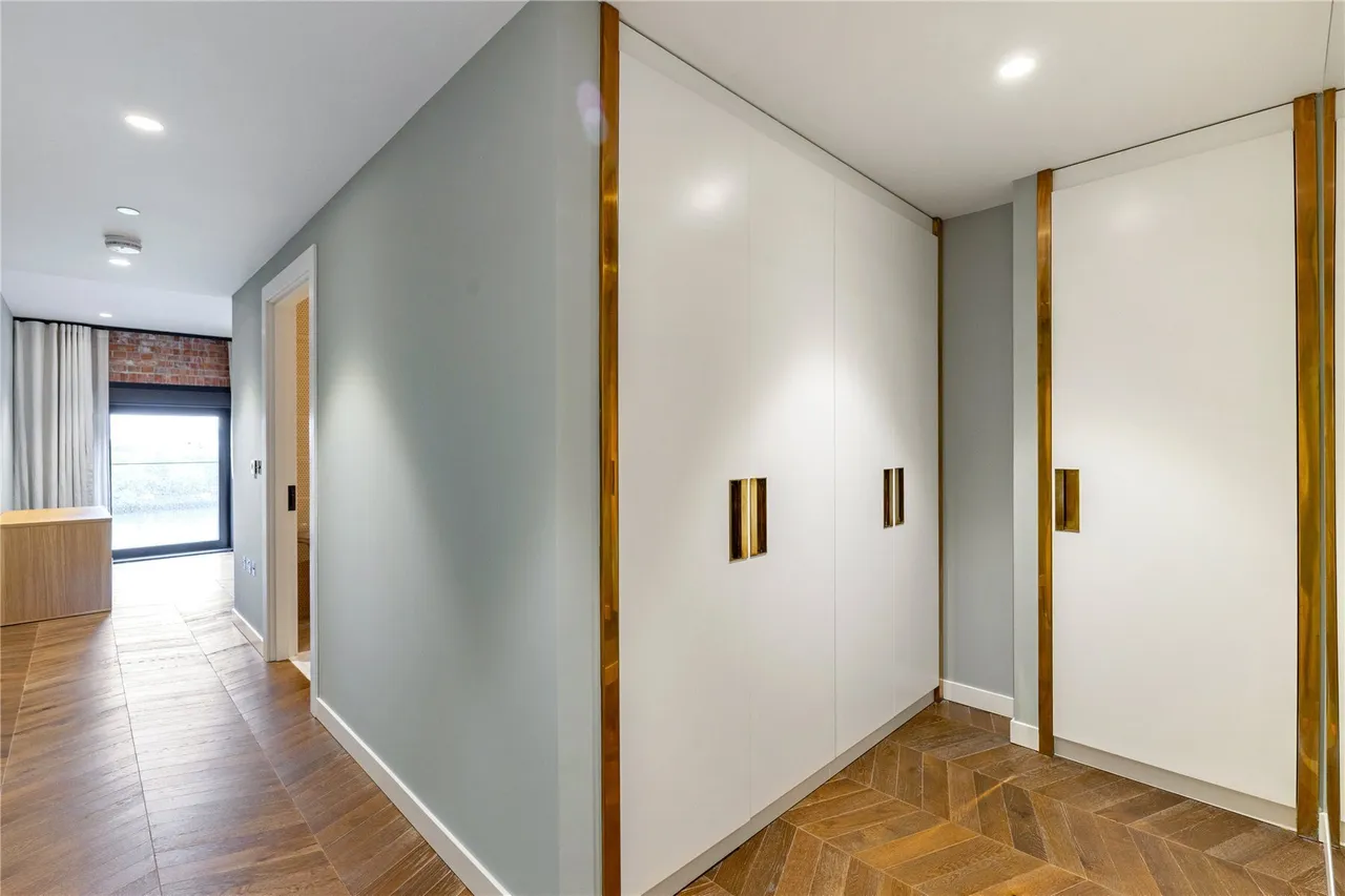 Circus Road West, London, SW11, photo 9