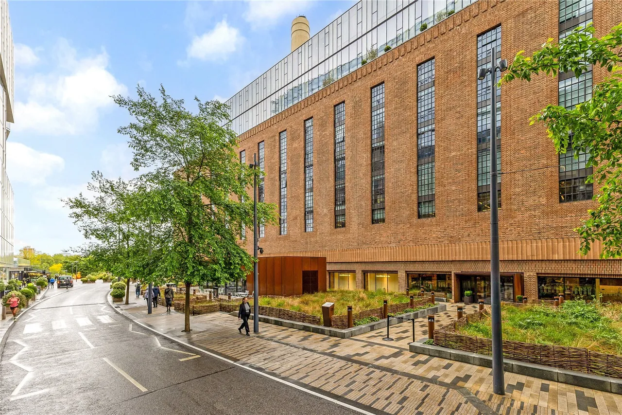 Circus Road West, London, SW11, photo 3